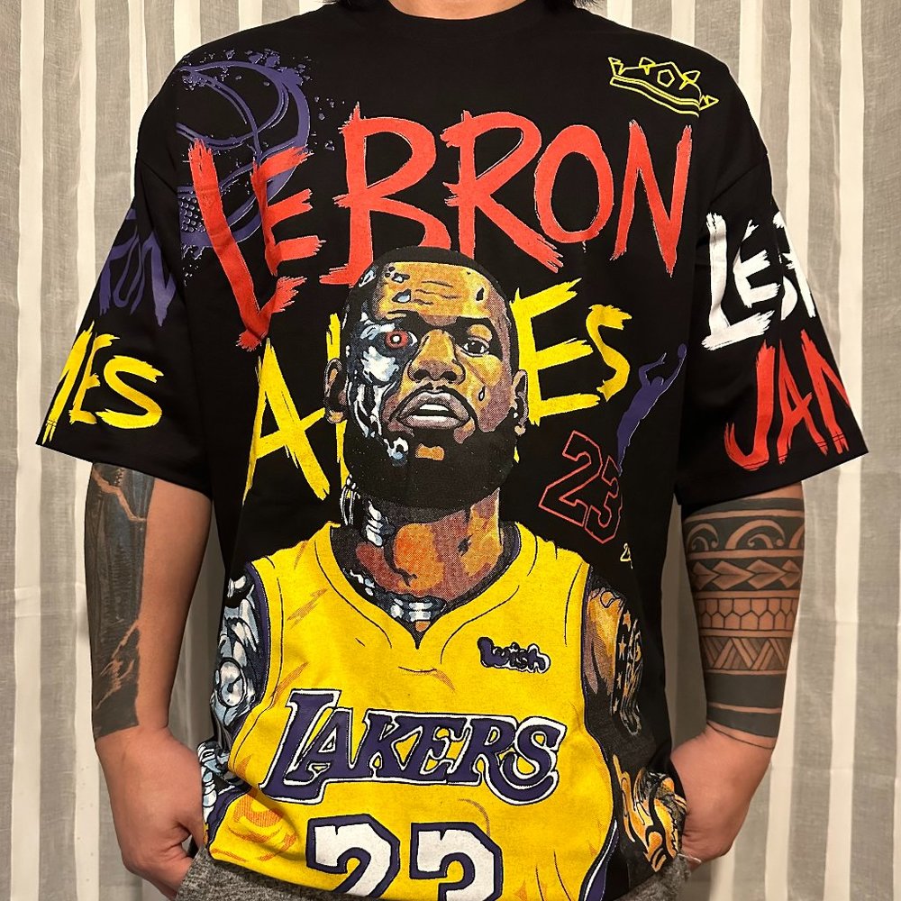 LEBRON JAMES SHIRT SIZE LARGE